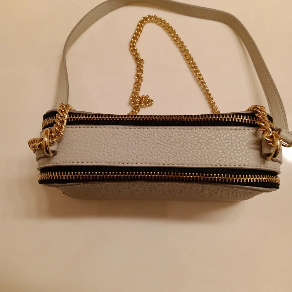 MARC JACOBS Leather Crossbody Bag In Oatmilk - Picture 8 of 13
